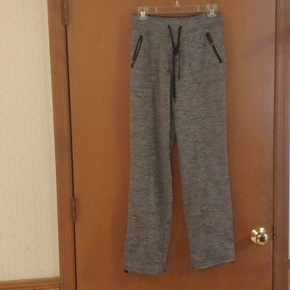 On the go yoga pants